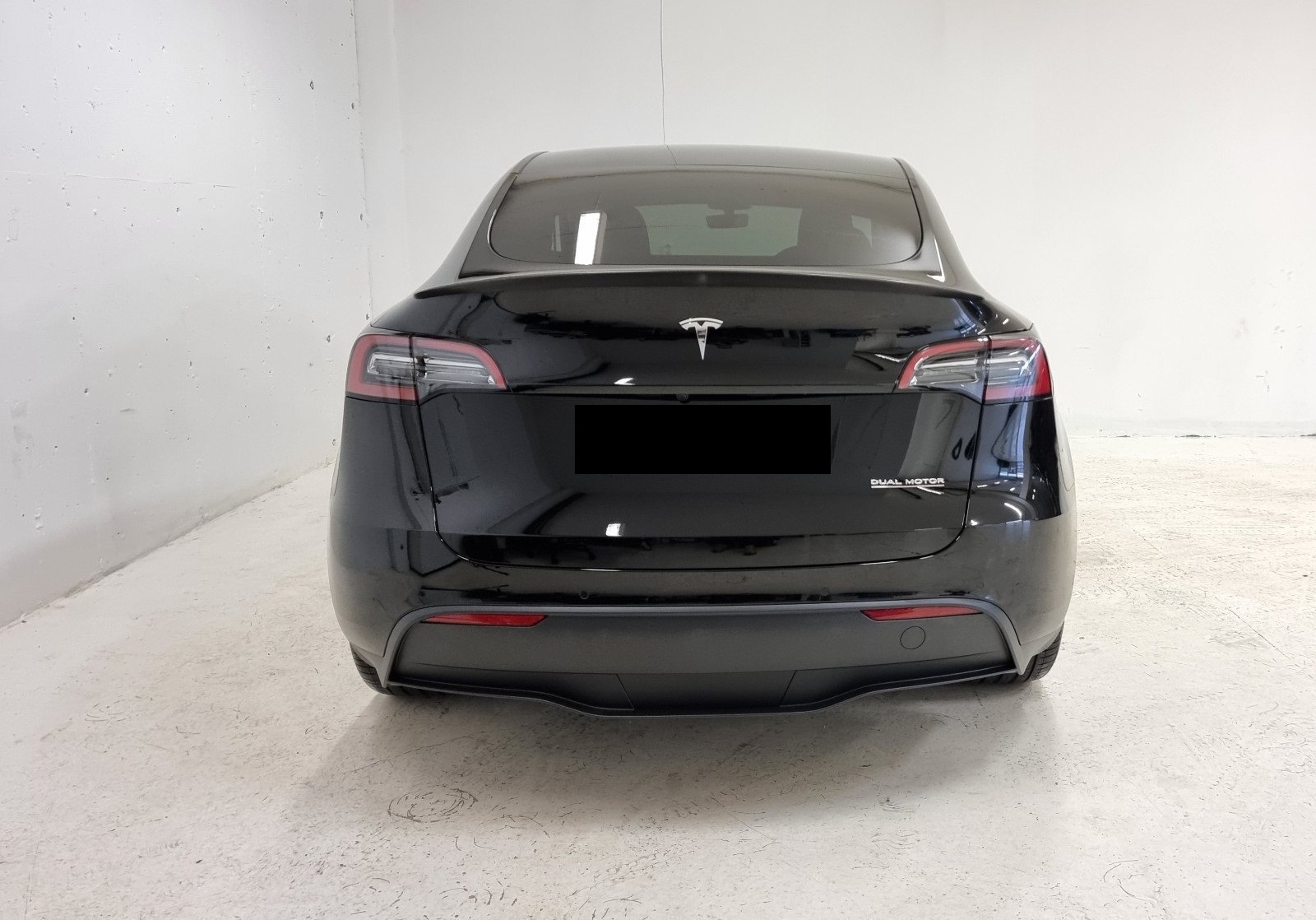 TESLA MODEL Y PERFORMANCE - Photo 6