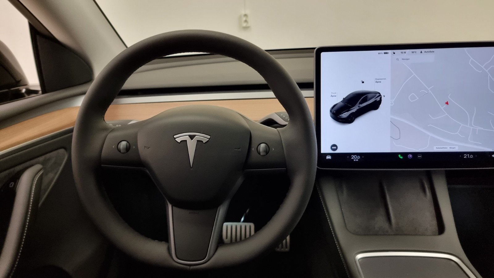 TESLA MODEL Y PERFORMANCE - Photo 13