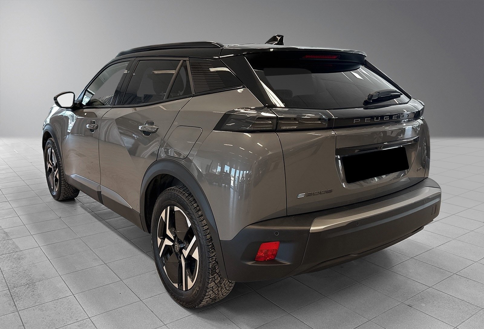 PEUGEOT E-2008 156 HP GT - Photo 3