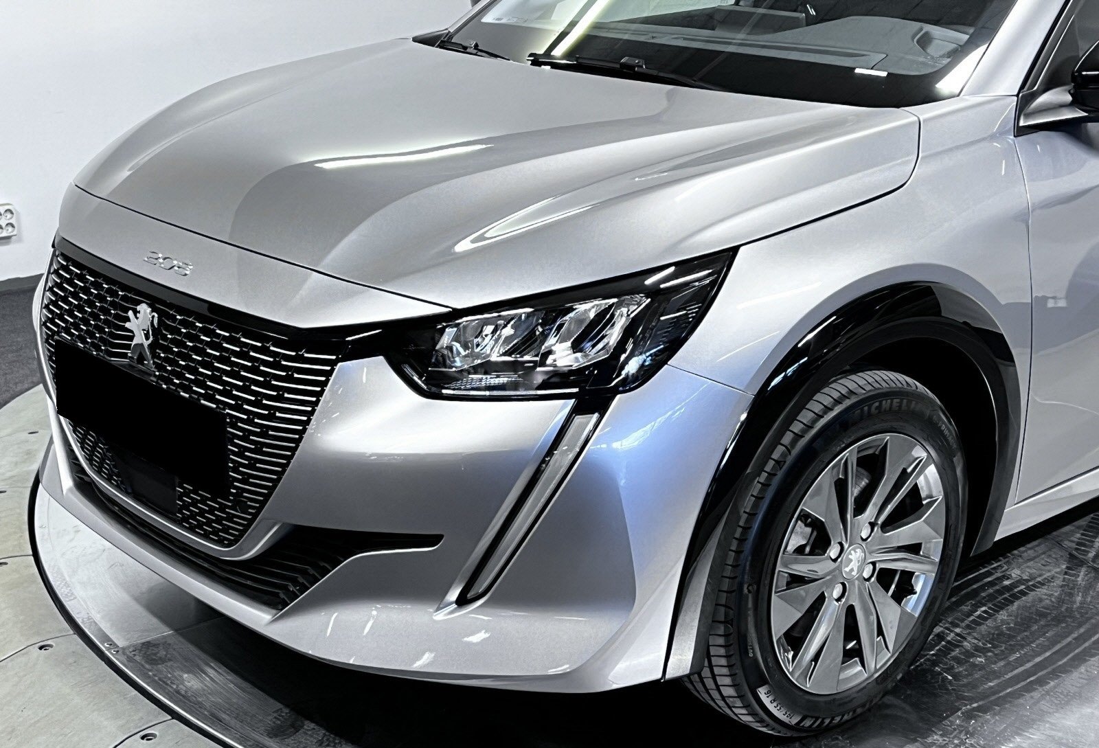 PEUGEOT E-208 136CH ALLURE - Photo 2