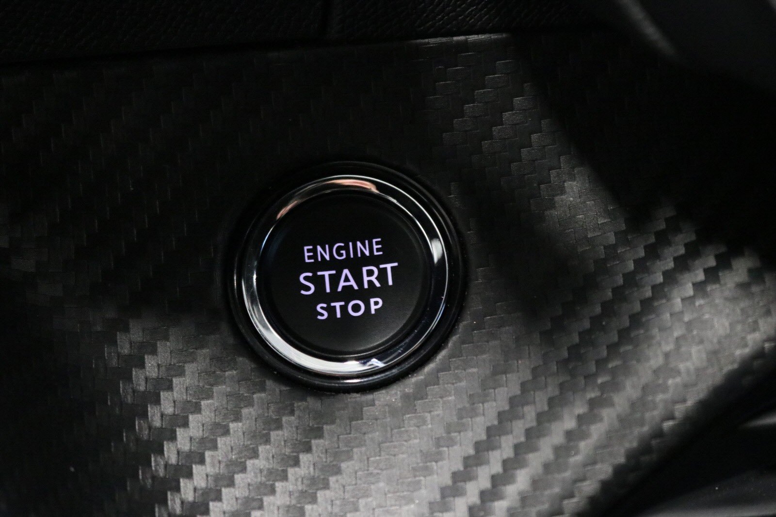 PEUGEOT E-208 136CH GT - Photo 16