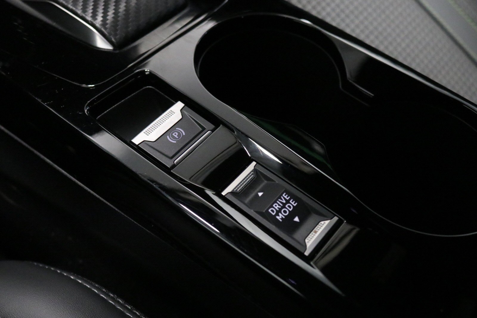 PEUGEOT E-208 136CH GT - Photo 19