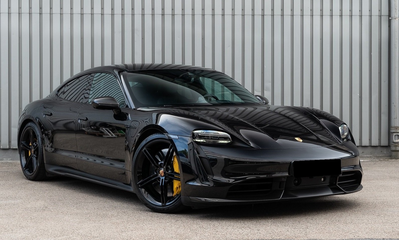 PORSCHE TAYCAN TURBO S 2021