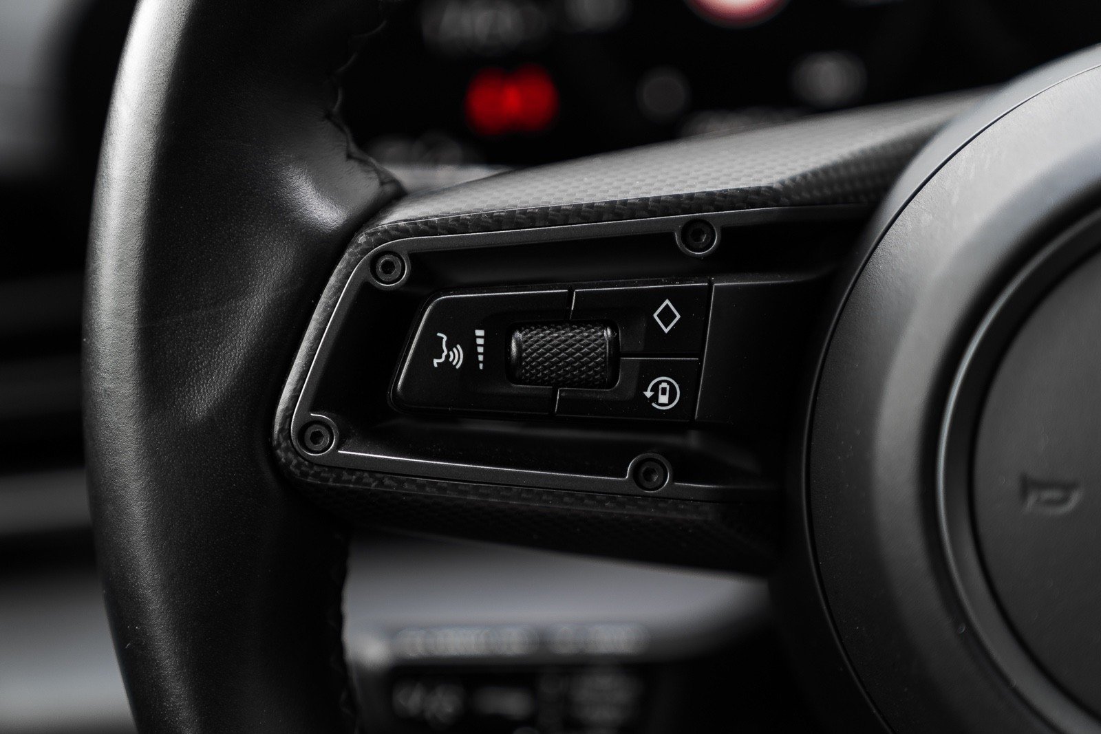 PORSCHE TAYCAN TURBO S - Photo 16