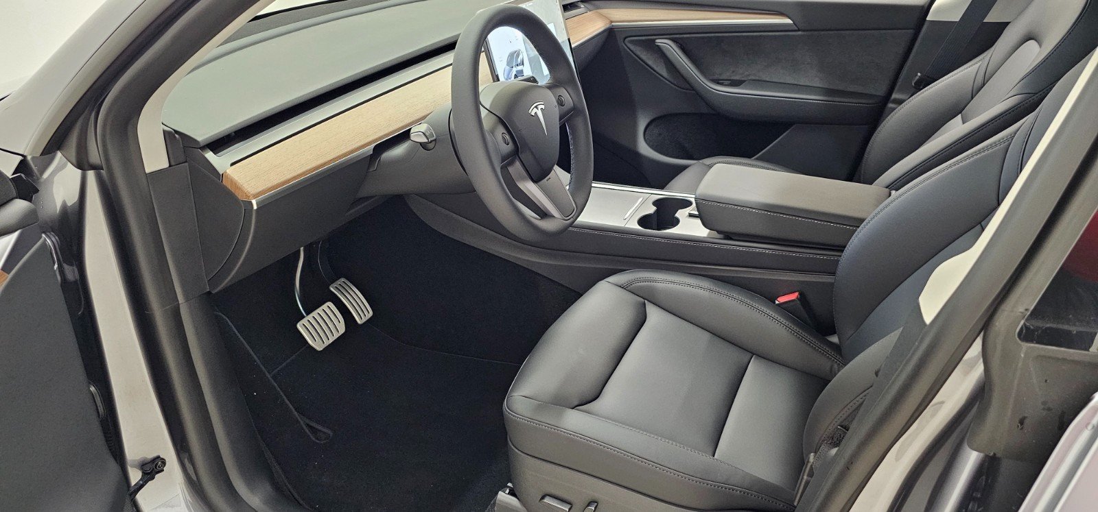 TESLA MODEL Y PERFORMANCE QUICKSILVER 2023 - Photo 11