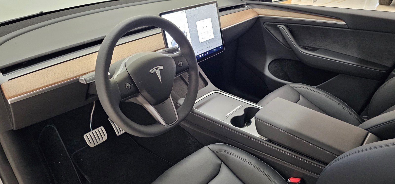 TESLA MODEL Y PERFORMANCE QUICKSILVER 2023 - Photo 13