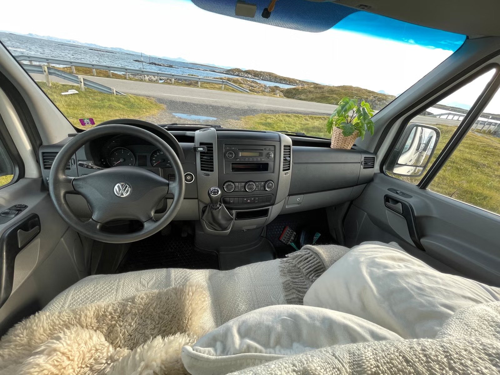 VOLKSWAGEN CRAFTER FURGONETA 2.0 TDI 163 - Photo 4