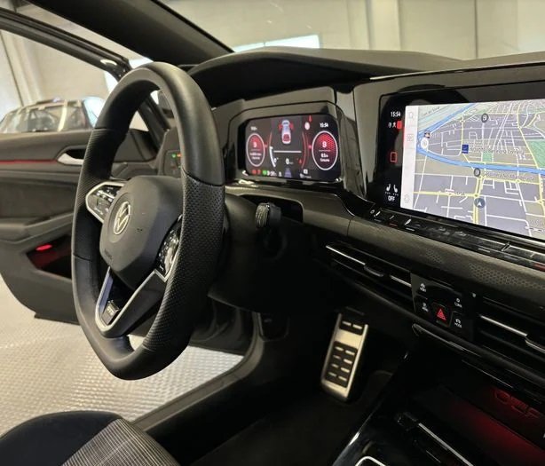 VOLKSWAGEN GOLF VIII 2.0 TDI SCR 200CH GTD DSG7 - Photo 15