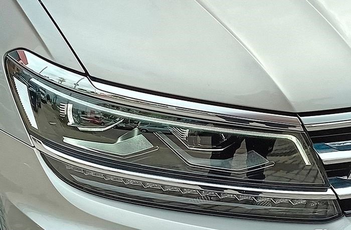 VOLKSWAGEN TIGUAN 2.0 TDI 150 4MOTION DSG7 R LINE - Photo 5