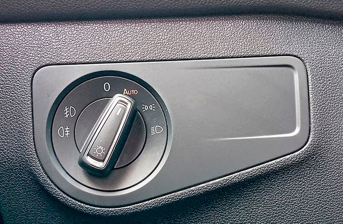 VOLKSWAGEN TIGUAN 2.0 TDI 150 4MOTION DSG7 R LINE - Photo 17