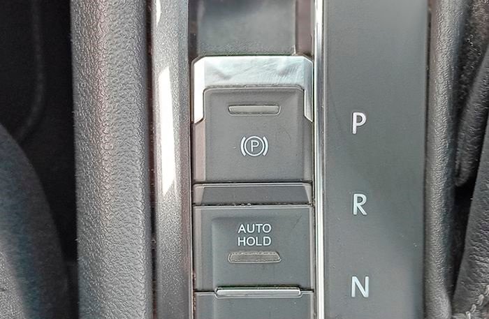 VOLKSWAGEN TIGUAN 2.0 TDI 150 4MOTION DSG7 R LINE - Photo 19