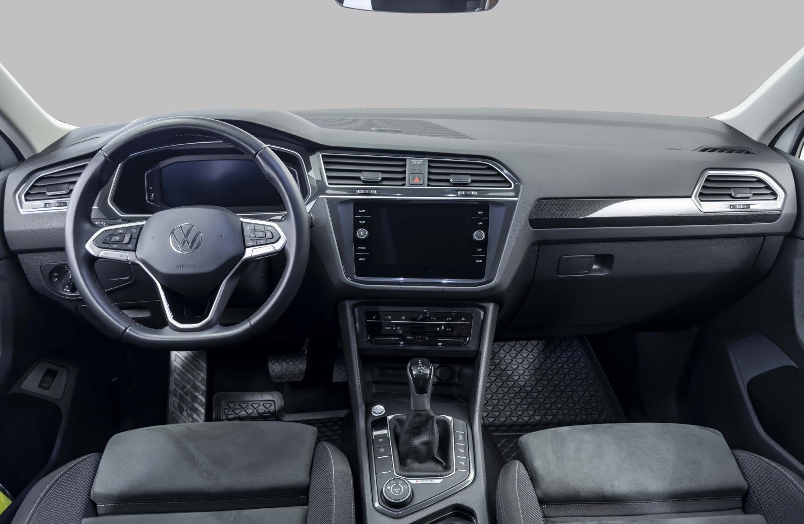 VOLKSWAGEN TIGUAN 2.0 TDI 150 ELEGANCE 4MOTION DSG7 - Photo 9