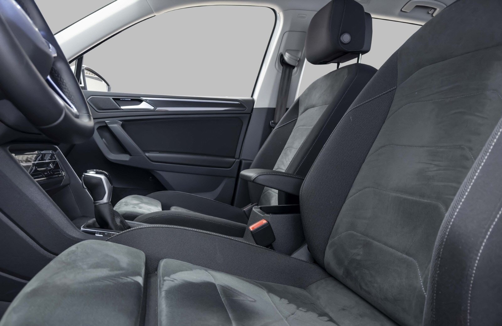 VOLKSWAGEN TIGUAN 2.0 TDI 150 ELEGANCE 4MOTION DSG7 - Photo 12