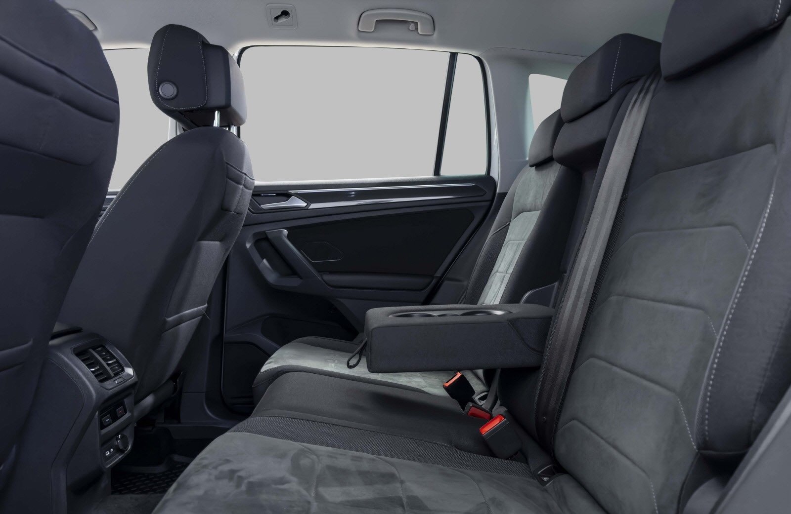 VOLKSWAGEN TIGUAN 2.0 TDI 150 ELEGANCE 4MOTION DSG7 - Photo 14