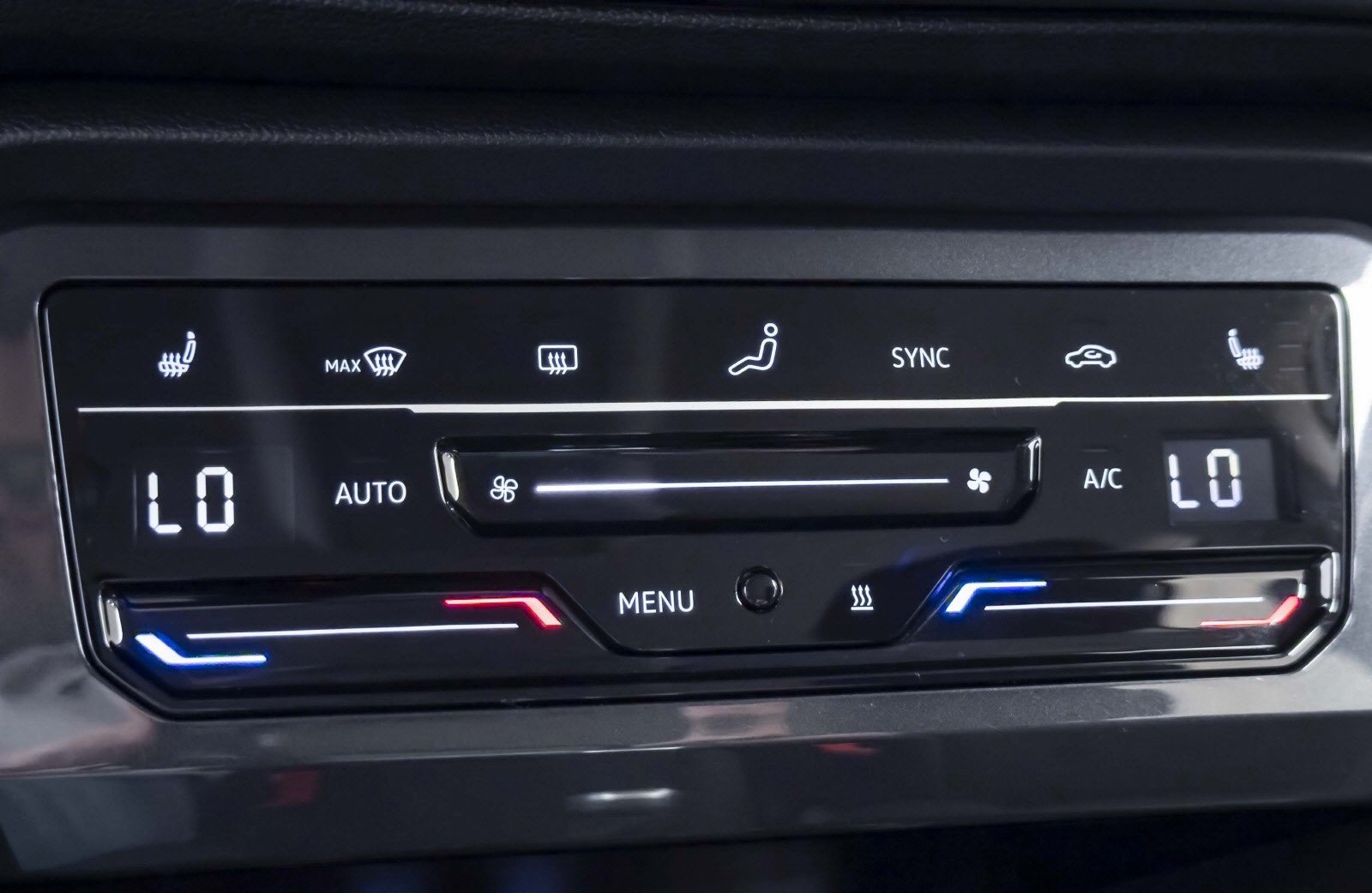 VOLKSWAGEN TIGUAN 2.0 TDI 150 ELEGANCE 4MOTION DSG7 - Photo 19