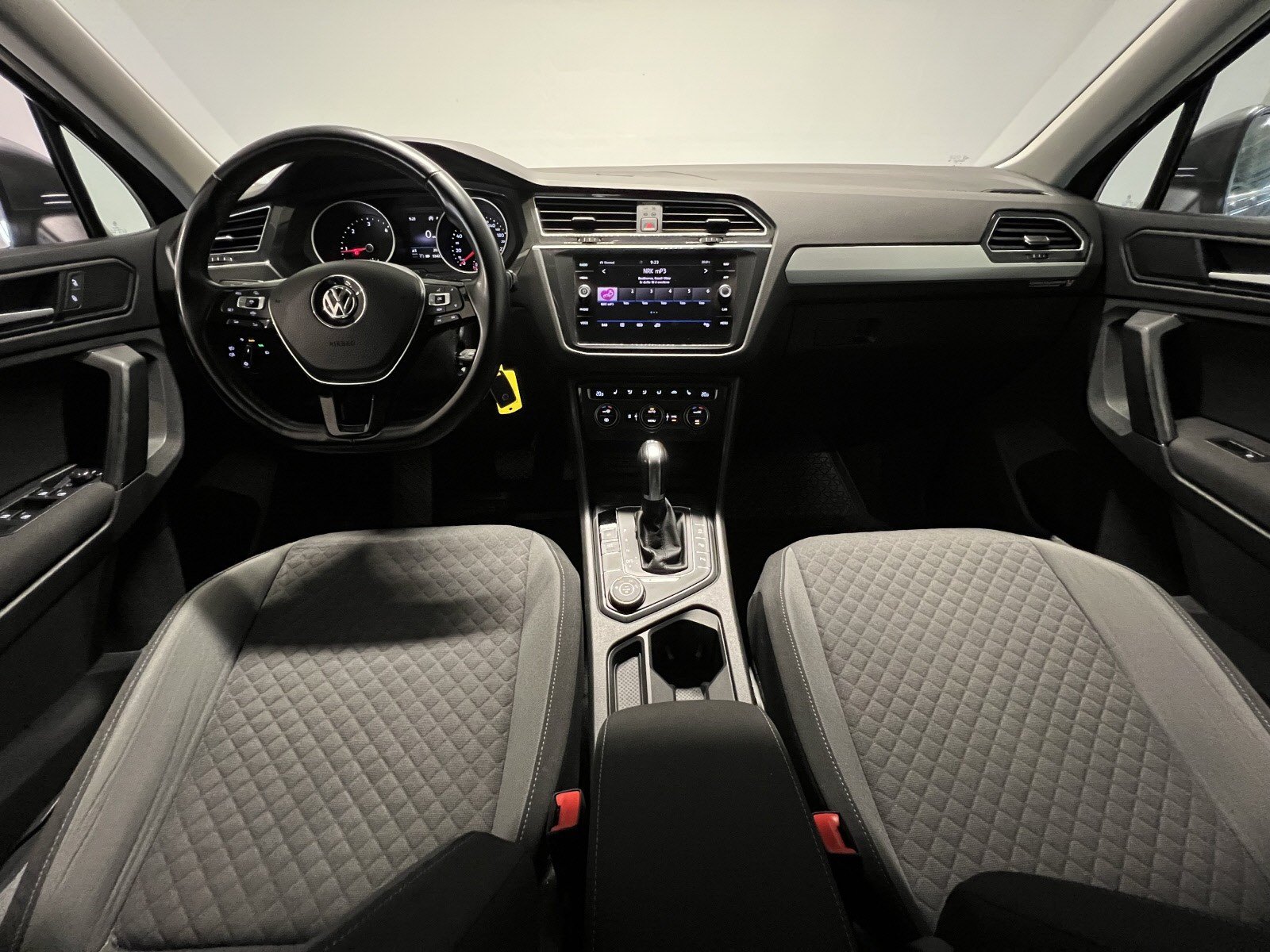 VOLKSWAGEN TIGUAN CONFORTLINE BUSINESS 2.0 TDI 150 DSG7 - Photo 18