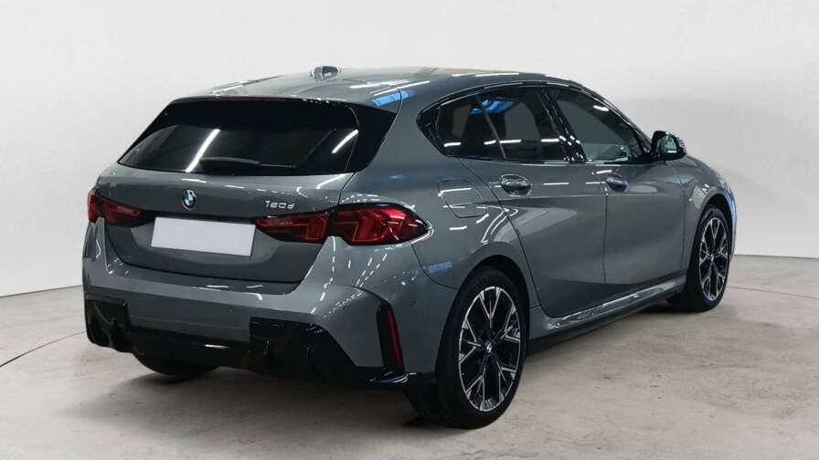 Bmw Serie 1 f70 120d 163 ch DKG7 M Sport Design - Photo 3