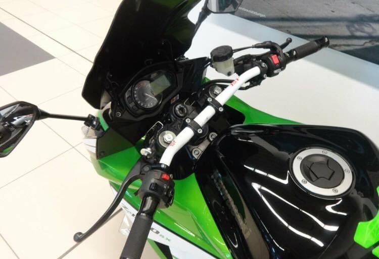 KAWASAKI Z1000 SX - Photo 16