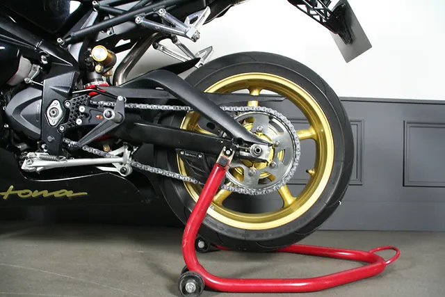 TRIUNFO DAYTONA 675 - Photo 19