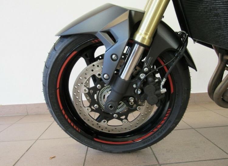 SUZUKI GSR 750 ABS AKRAPOVIC - Photo 11