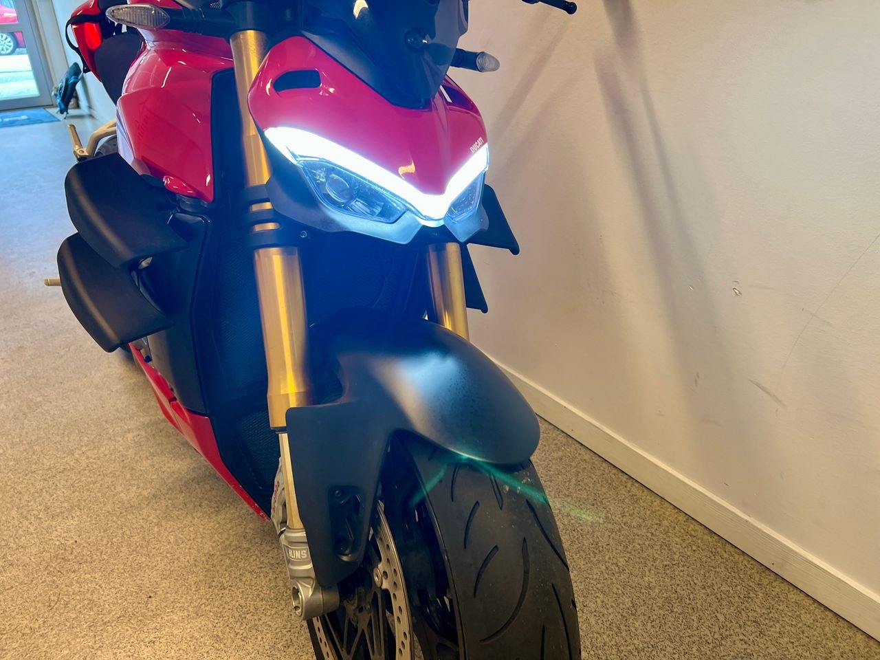 DUCATI STREETFIGHTER V4S - Photo 30