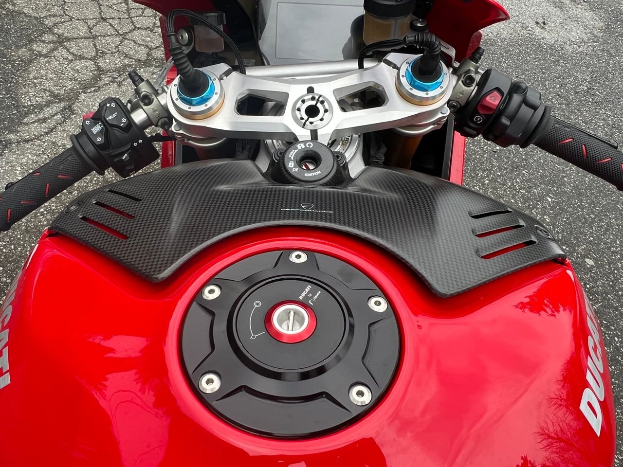 DUCATI PANIGALE V4S - Photo 6