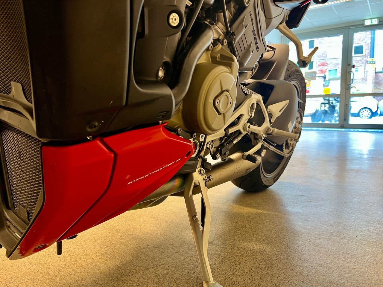 DUCATI STREETFIGHTER V4S - Photo 23