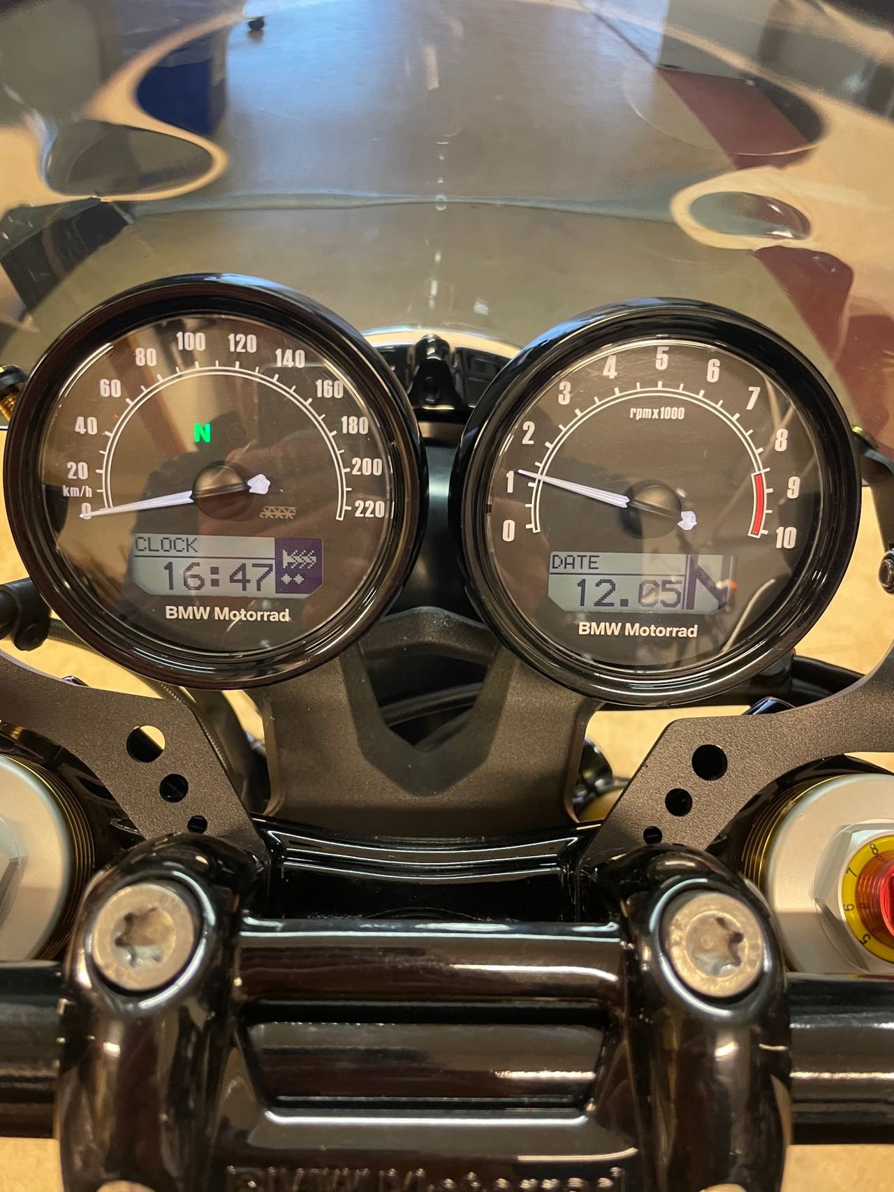 BMW R NINE T CUSTOM - Photo 36