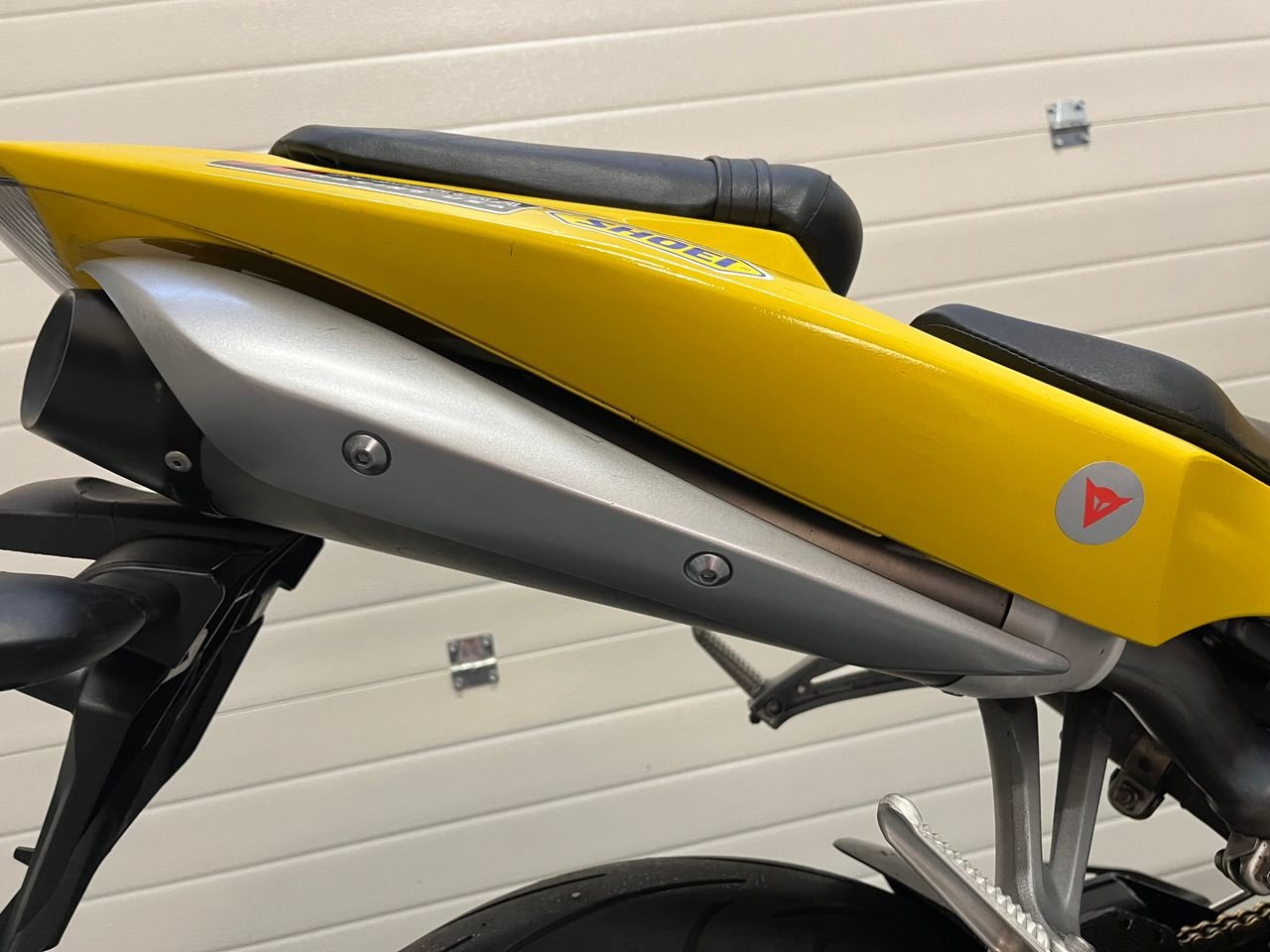 YAMAHA R1 - Photo 23