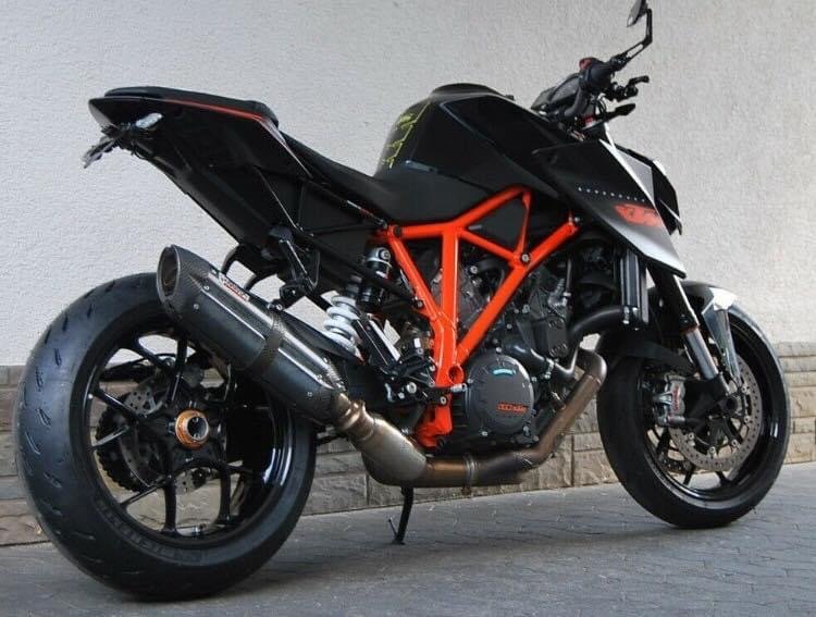 KTM 1290 SUPER DUKE R - Photo 9