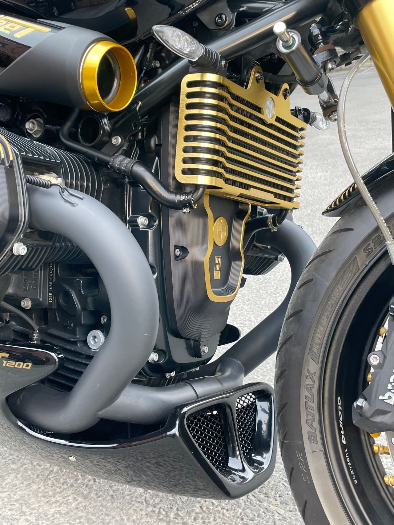 BMW R NINE T CUSTOM - Photo 30