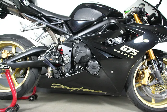 TRIUNFO DAYTONA 675 - Photo 16