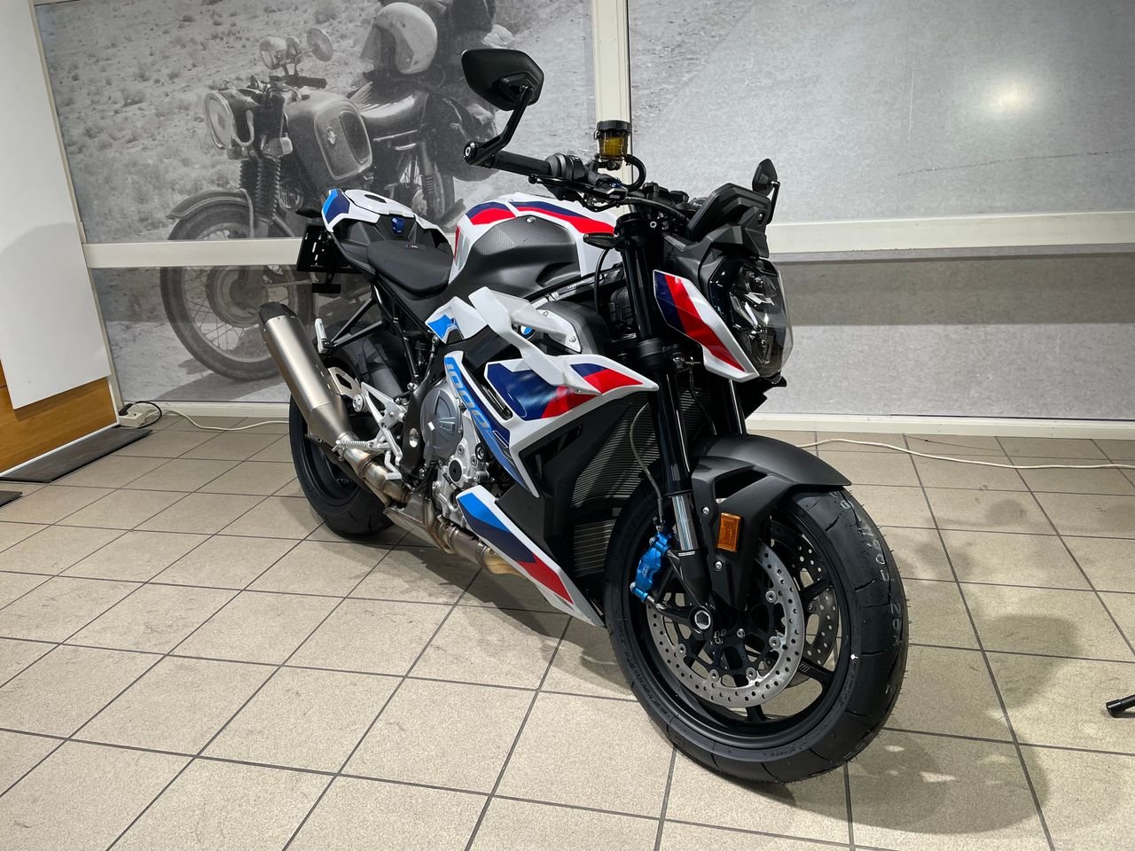 BMW M 1000 RR COMPÉTITION AKRAPOVIC EVO - Photo 6