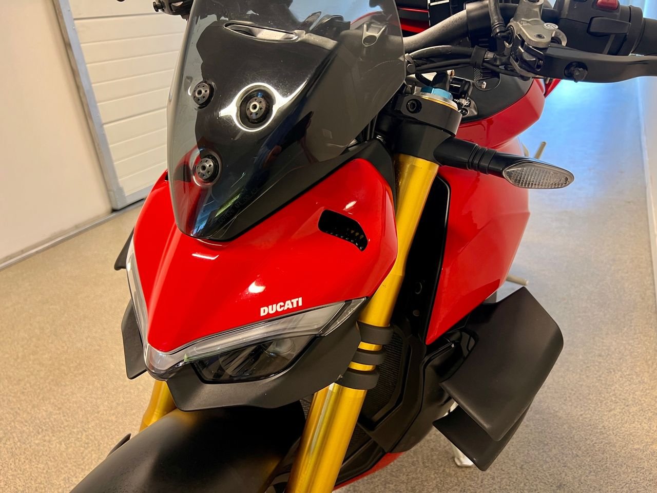 DUCATI STREETFIGHTER V4S - Photo 25