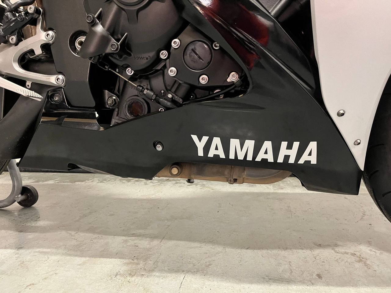 YAMAHA R1 - Photo 27