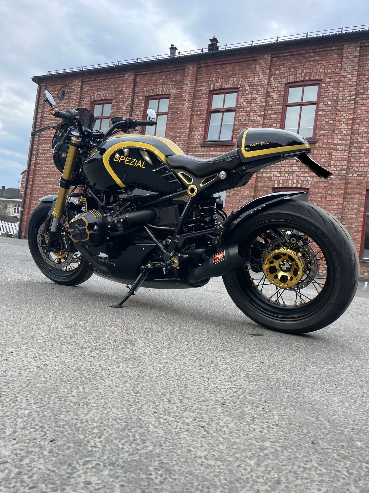 BMW R NINE T CUSTOM - Photo 3