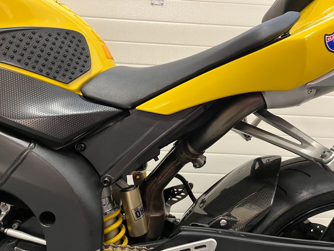 YAMAHA R1 - Photo 14