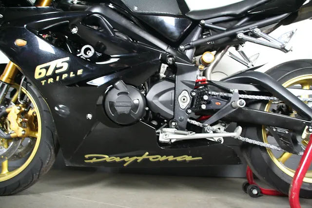 TRIUNFO DAYTONA 675 - Photo 15