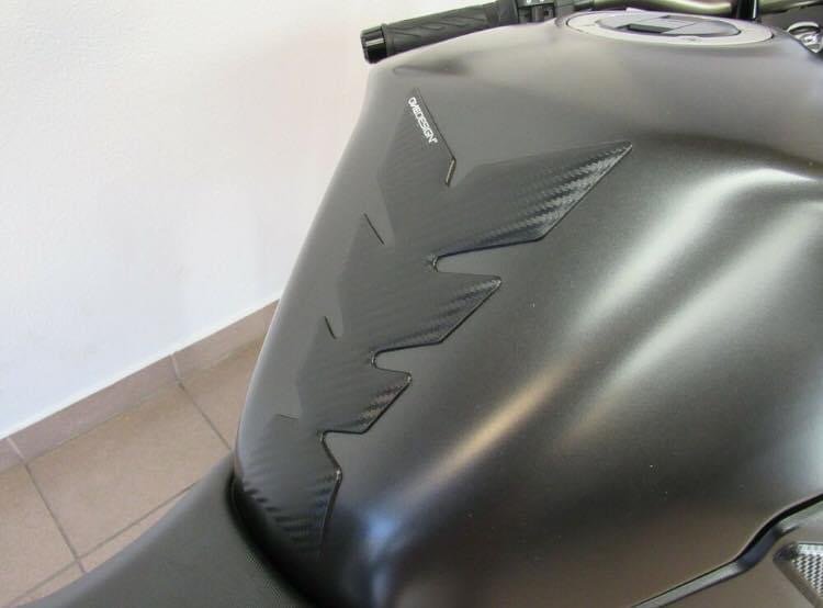 SUZUKI GSR 750 ABS AKRAPOVIC - Photo 17