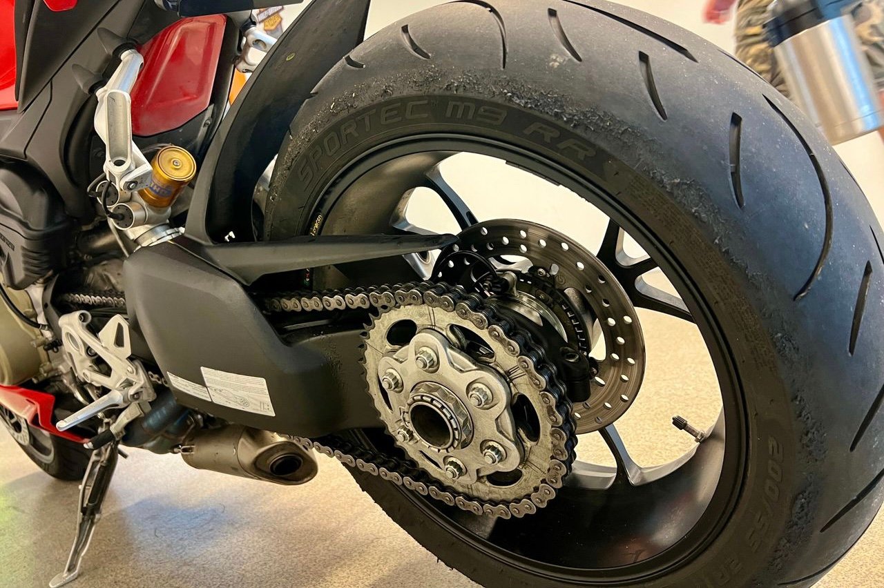 DUCATI STREETFIGHTER V4S - Photo 12