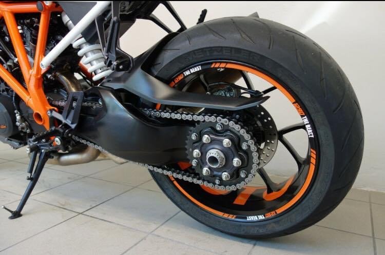 KTM 1290 SUPER DUKE R - Photo 15