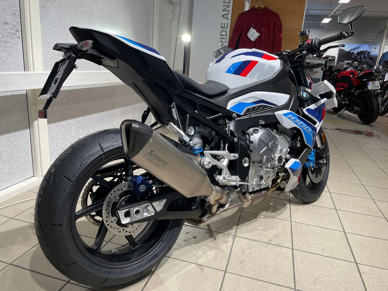 BMW M 1000 RR COMPÉTITION AKRAPOVIC EVO - Photo 13